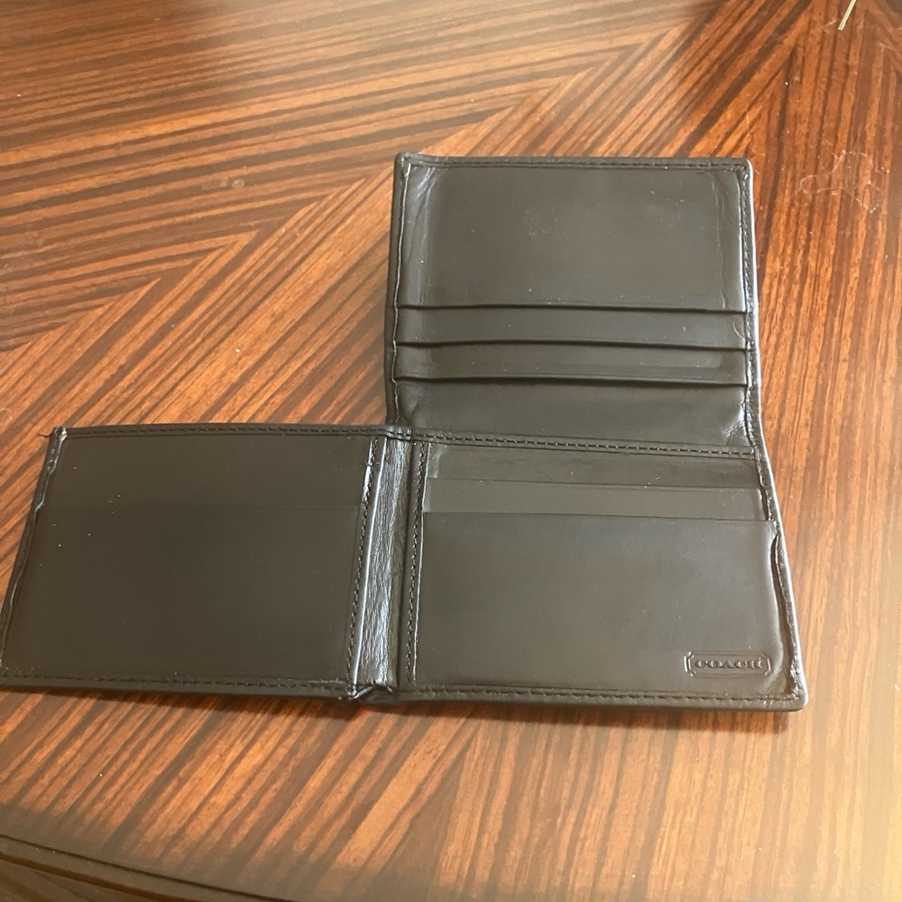 Coach Black Leather Card Holder with White Stitching - Picture 2 of 3